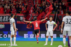 北京国安0惨败重创士气，中超争冠形势堪忧